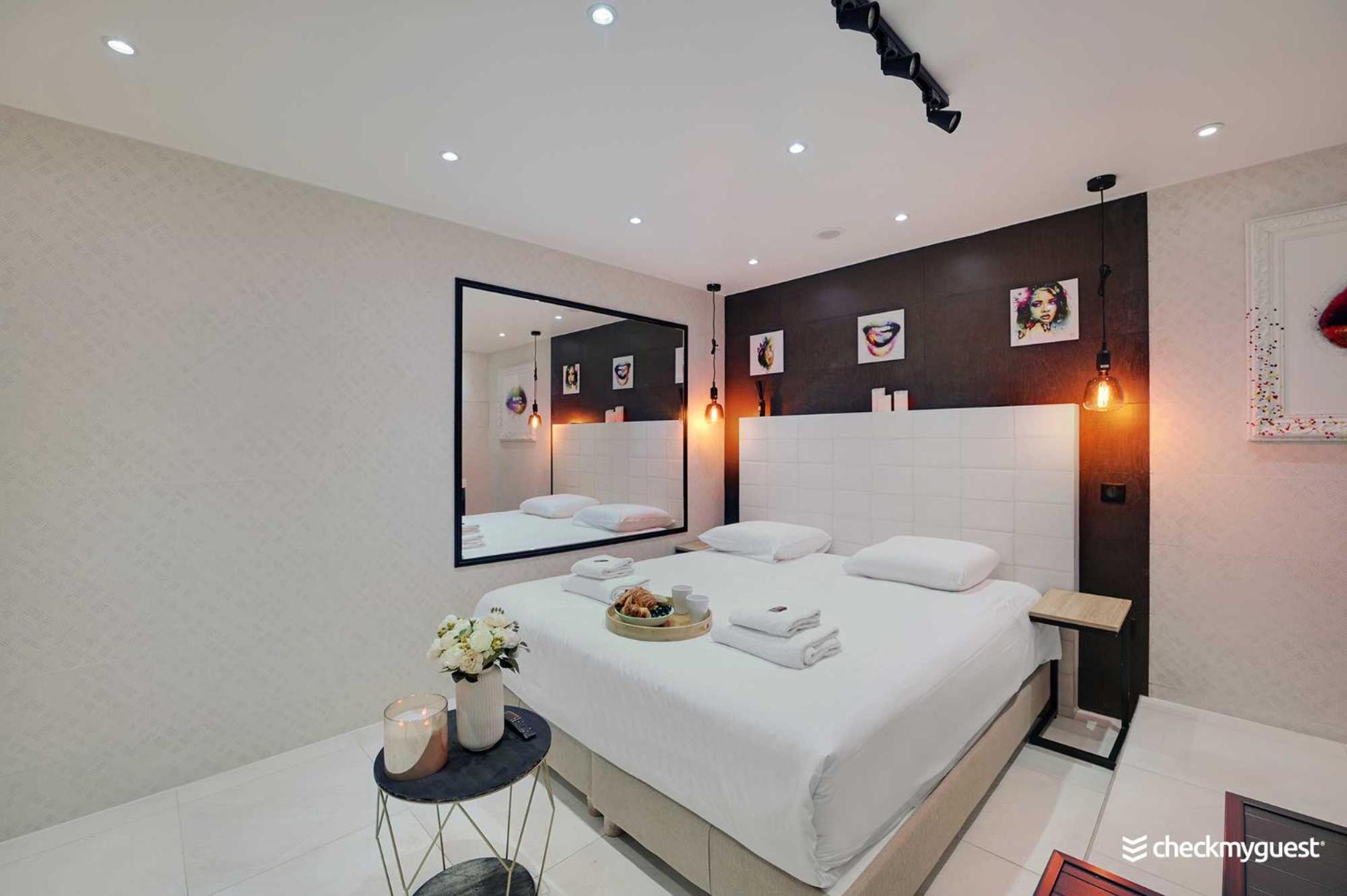 Intimate Apartment With Air Conditioner & Jacuzzi 2Br 6P Montmartre Paris Exterior foto