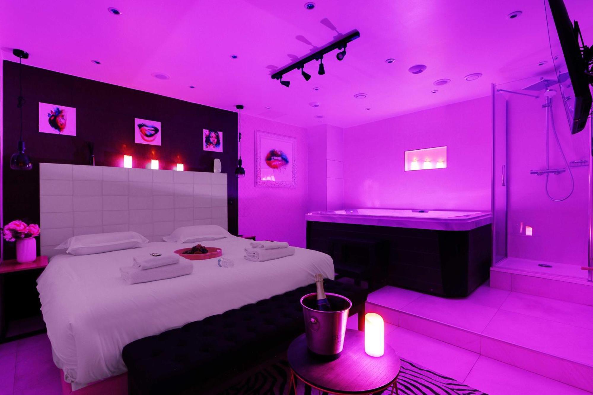 Intimate Apartment With Air Conditioner & Jacuzzi 2Br 6P Montmartre Paris Exterior foto